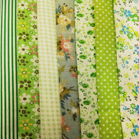 Lot de 7 coupons tissu patchwork vert24 x 24 cm