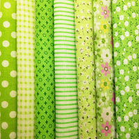 Lot de 7 coupons tissu patchwork vert 24 x 24 cm
